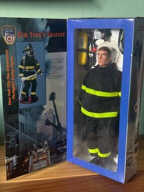 FDNY Firefighter 12” Action Figure 9/11 Memorial Fire Zone NY New York